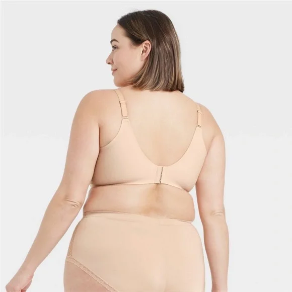 Women's Back Smoothing Bra - Auden™
𝐁𝐞𝐢𝐠𝐞 𝟒𝟔𝐃𝐃 - Picture 2 of 3